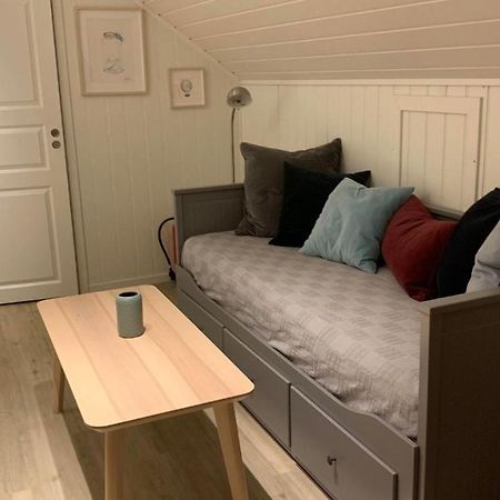 Bright And Cozy Apartment 1.5Km From City Centre アウルラン エクステリア 写真